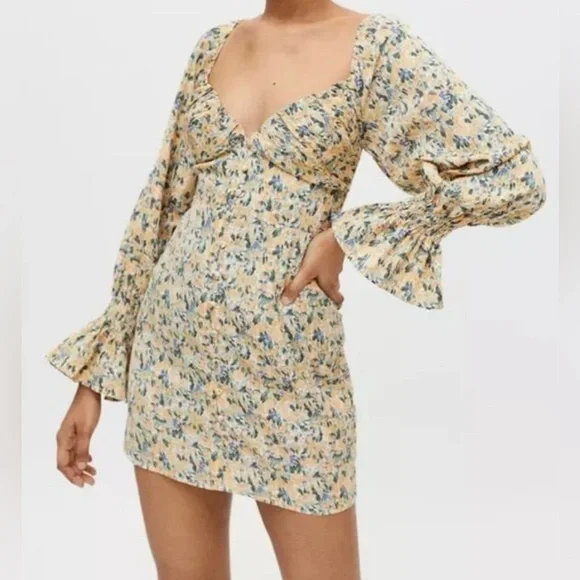 KISS THE SKY Urban Outfitters Floral Bardot Mini Dress Boho Size Small NWT - Picture 1 of 15